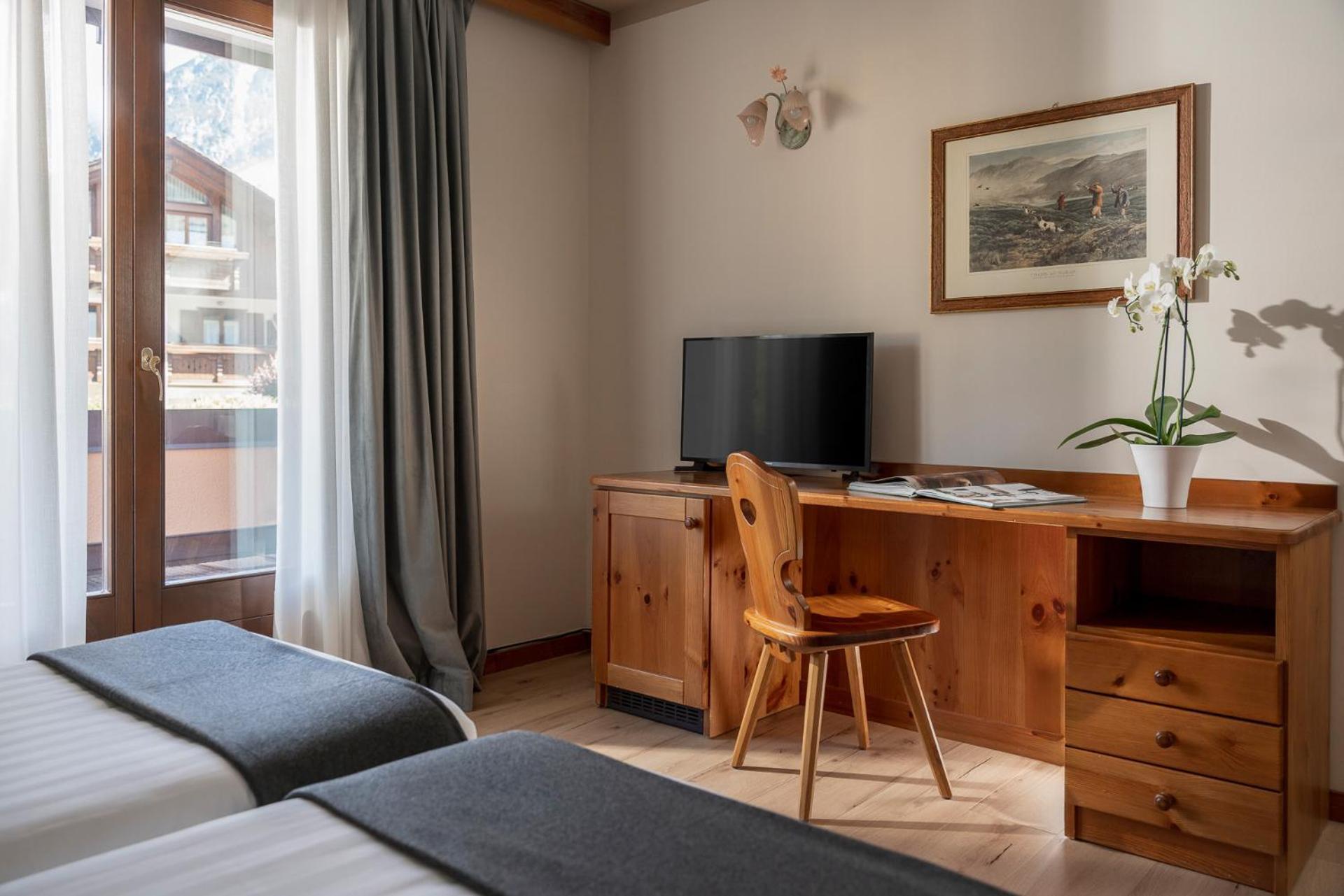 Hotel Cristallo Bormio Kültér fotó